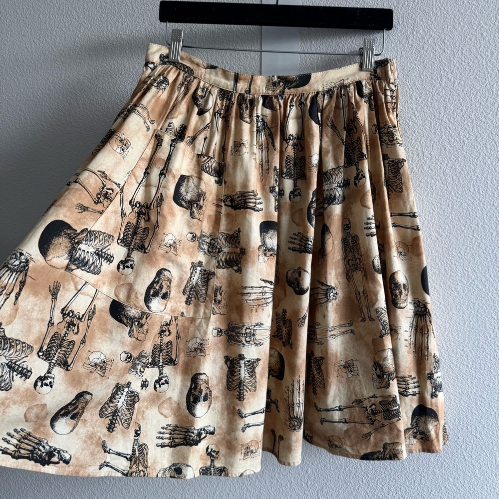 ModCloth Bea & Dot Skeleton Anatomical Full Circle Skirt Tan Brown Halloween - Picture 4 of 11